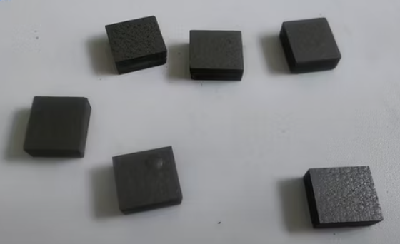 TẤM GRAPHITE NHIỆT PHÂN BẤT ĐẲNG HƯỚNG: KÍCH THƯỚC TÙY CHỈNH, DẪN NHIỆT ĐỊNH HƯỚNG CỰC CAO CHO ĐIỆN TỬ